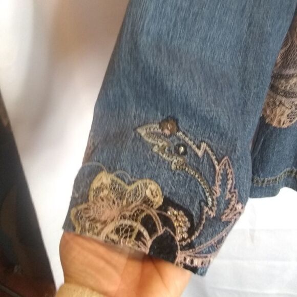 Vintage Chico's jean jacket - Picture 4 of 10